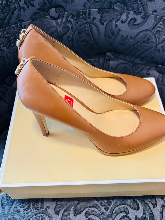Michael Kors Shoes - Michael Kors Leather Pointed Toe Pumps | Cognac Brown | Size 9.5M | Original Box